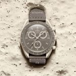 SWATCH X OMEGA MISSON TO EARTH DESERT SO33T103 - Image 3