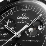 SWATCH X OMEGA MISSON TO MOONPHASE SNOOPY SO33B700 - Image 3